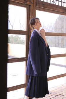 19岁奶妈喂母乳